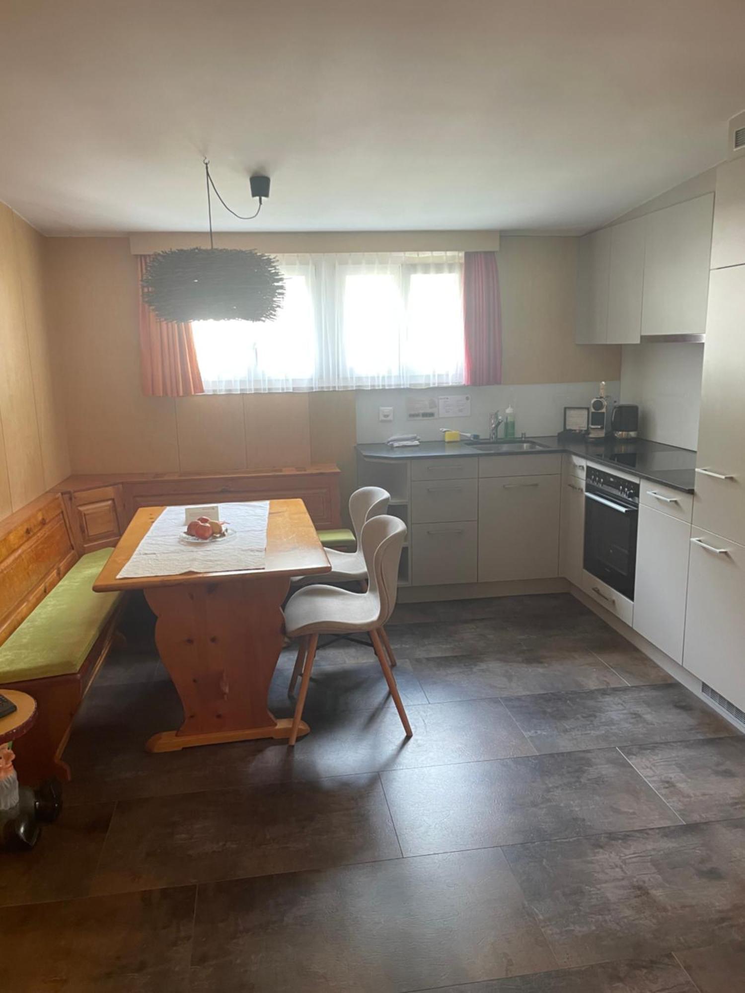 צרמט Chalet Annelis Apartments מראה חיצוני תמונה